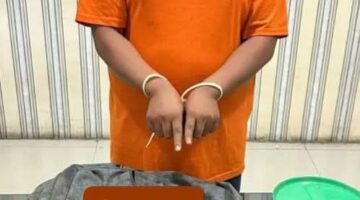 ADA GANJA HAMPIR 1 0NS DARI RUMAH KONTRAKAN, PEMILIK KONTRAKAN HARUS SERING CEK KONTRAKAN”  Karo – Peredaran narkotika di wilayah Kabupaten Karo kembali berhasil diungkap aparat kepolisian. Seorang pria muda diamankan Satresnarkoba Polres Karo setelah diduga menyimpan ganja kering hampir seberat 1 ons di sebuah rumah kontrakan di kawasan Kabanjahe.