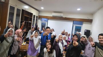 Kedai Mamah Pademangan Gelar Bukber Sekaligus Nobar Film di Micro Cinema Kedai Mamah Pademangan